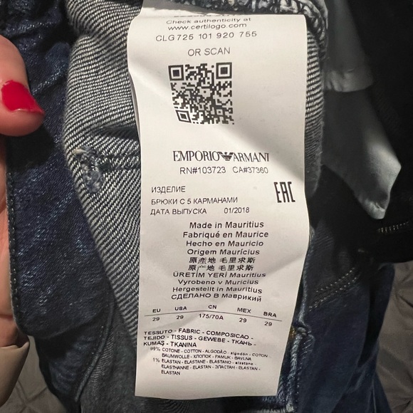 Never Worn Armani Exchange size 29 Jeans dark wash - Picture 6 of 6